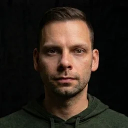 Robert Dominguez